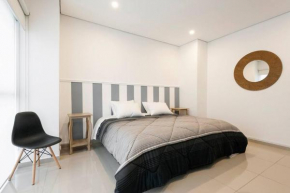 Beautiful loft. King size bed. 150 Mbps internet.